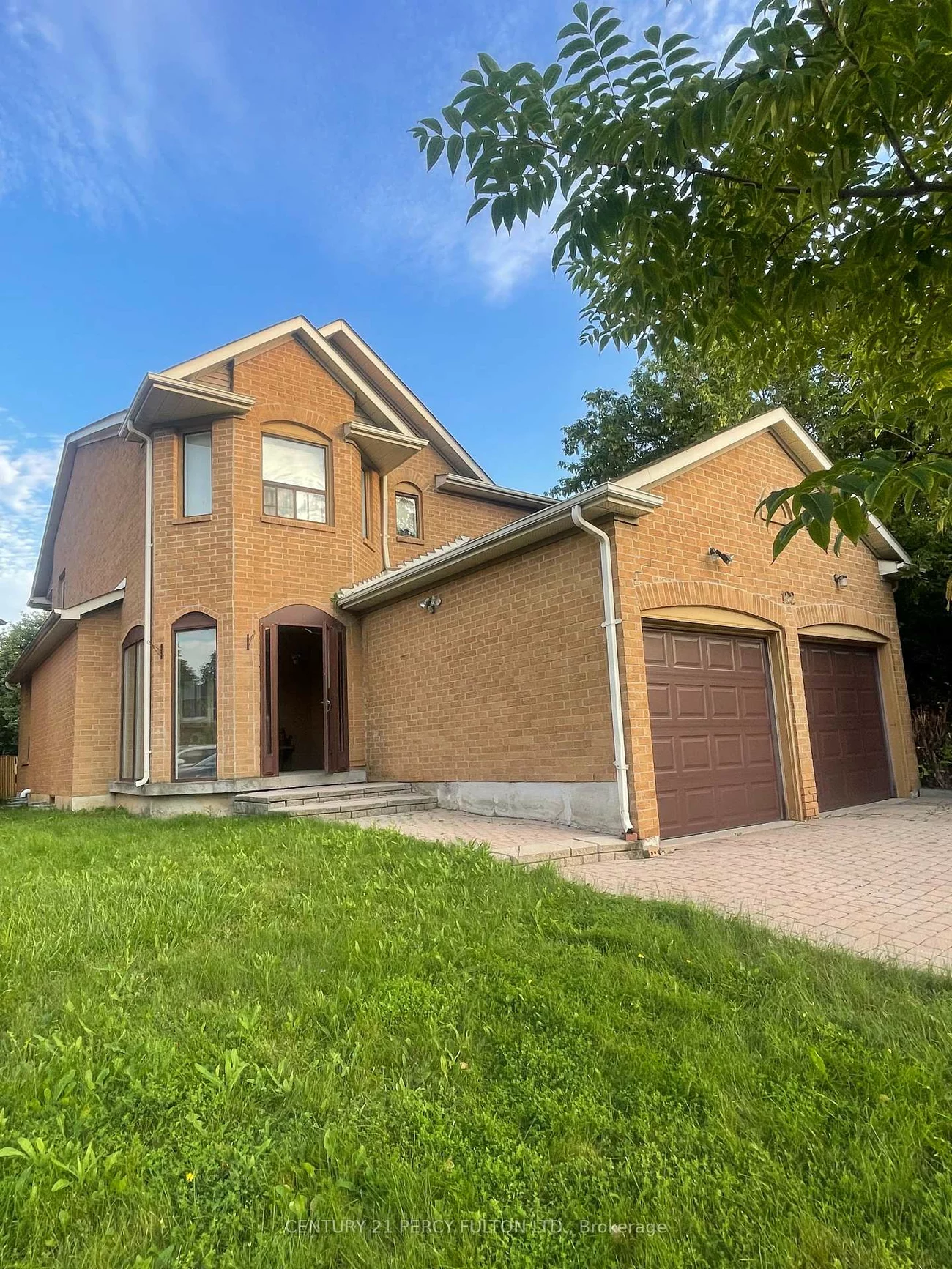 122, Mc Cabe, Lakeview Estates, Vaughan