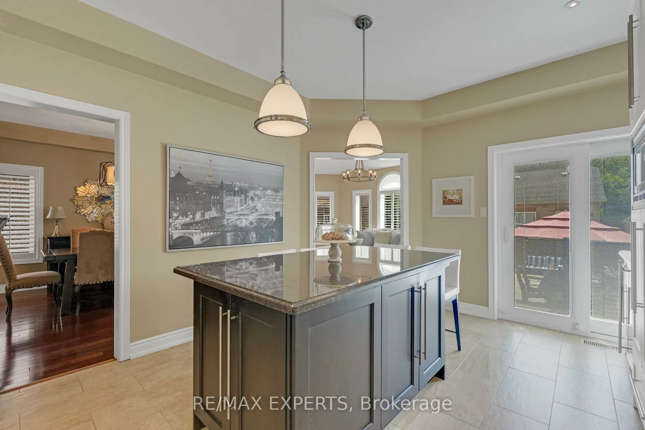 255, Matthew, East Woodbridge, Vaughan