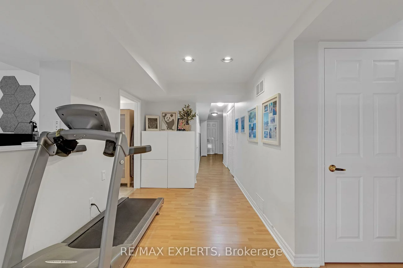255, Matthew, East Woodbridge, Vaughan