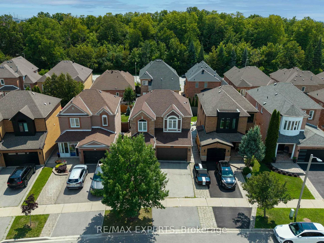 255, Matthew, East Woodbridge, Vaughan