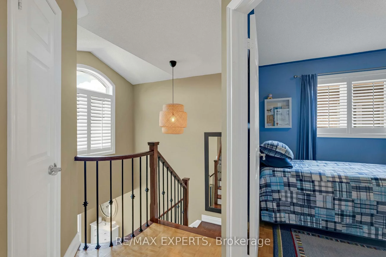 255, Matthew, East Woodbridge, Vaughan