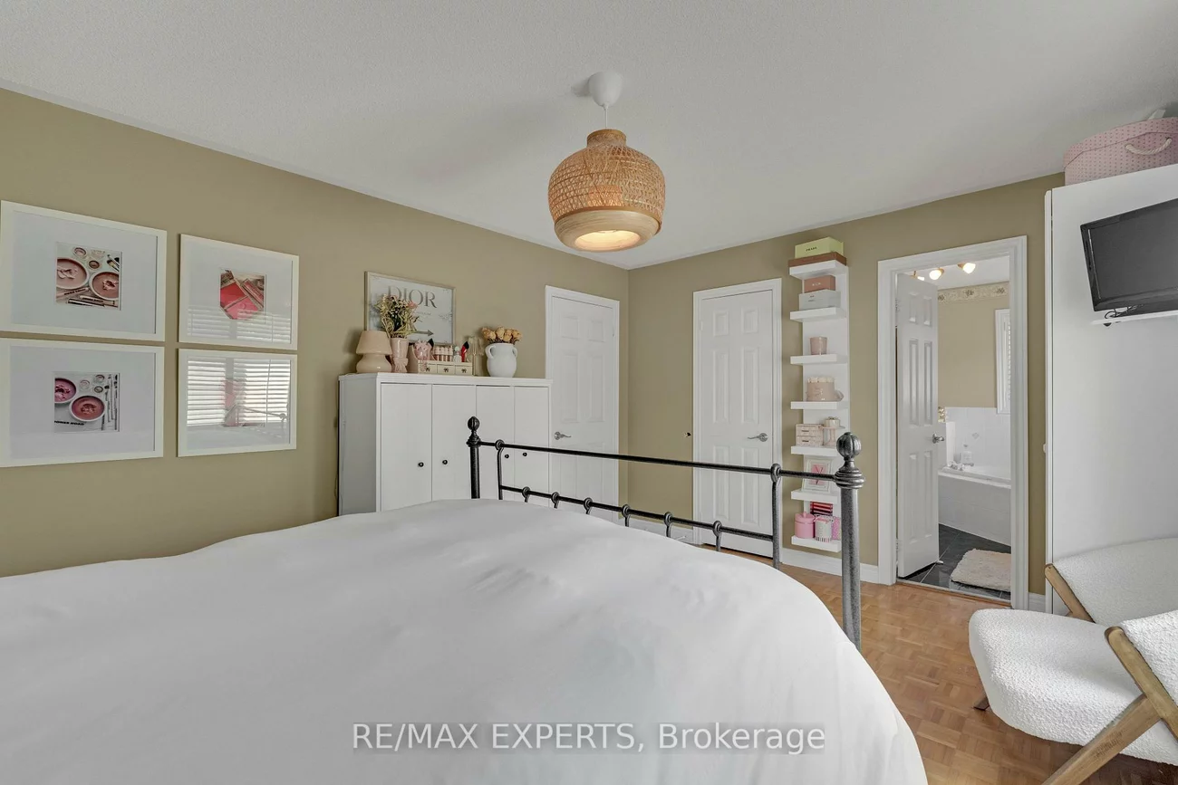 255, Matthew, East Woodbridge, Vaughan