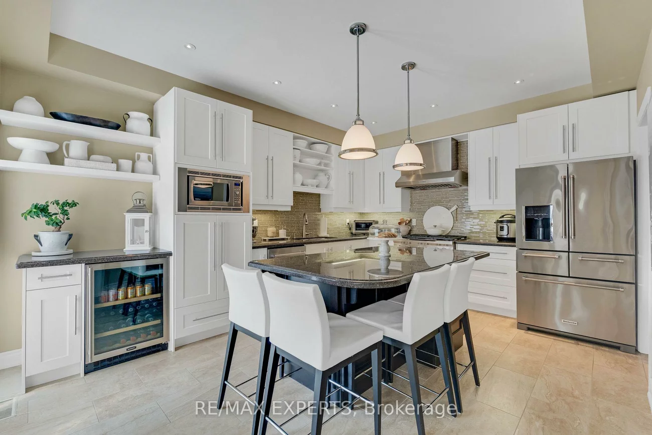 255, Matthew, East Woodbridge, Vaughan
