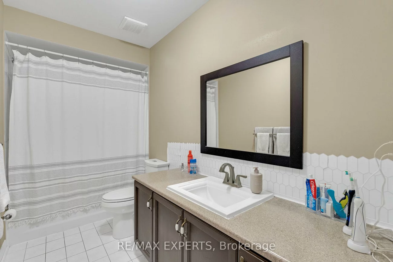255, Matthew, East Woodbridge, Vaughan