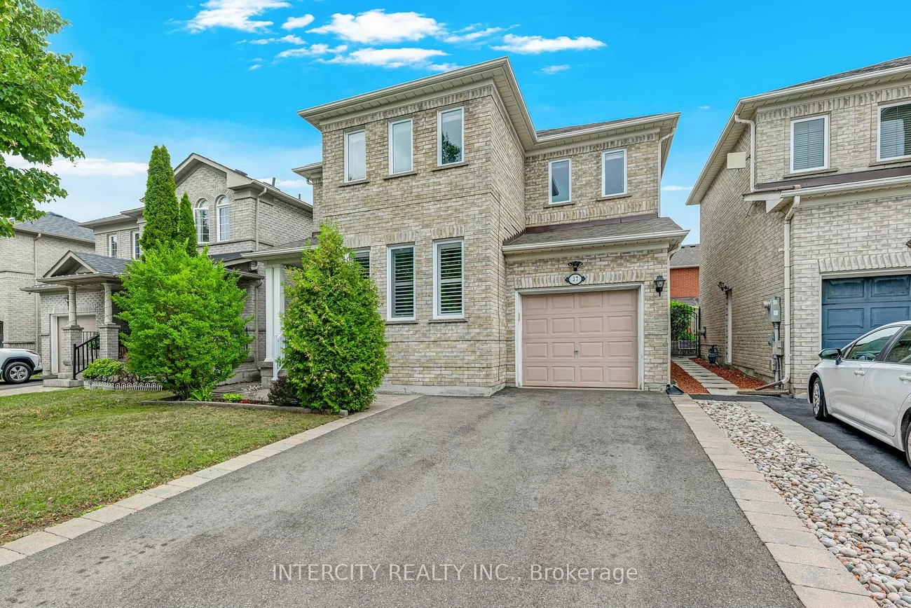 37, Redfinch, Vellore Village, Vaughan