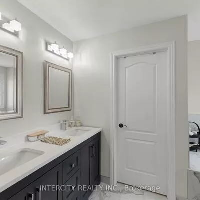 37, Redfinch, Vellore Village, Vaughan