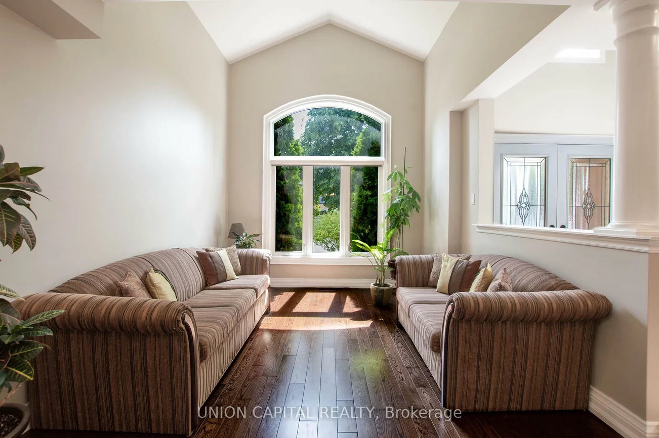 28, Sail, Vellore Village, Vaughan