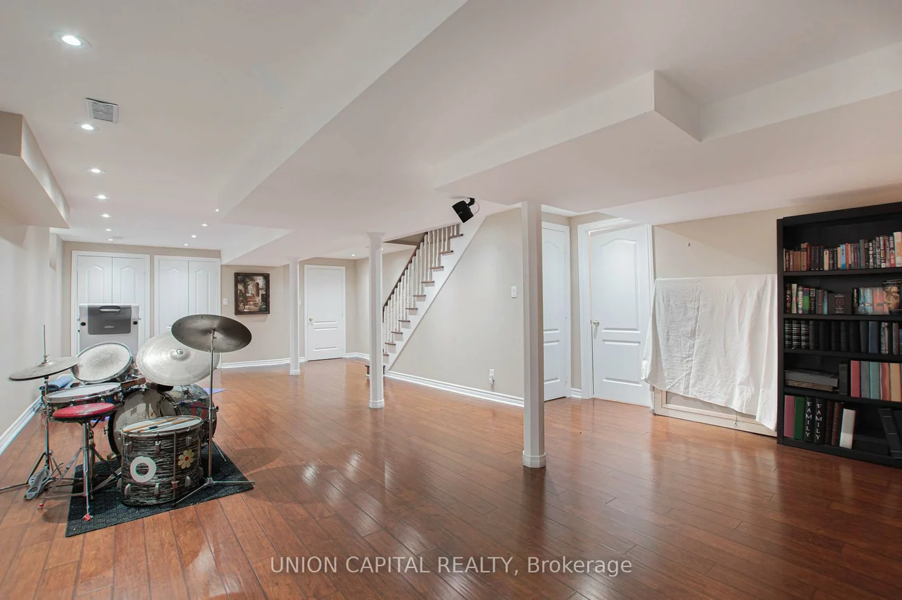 28, Sail, Vellore Village, Vaughan