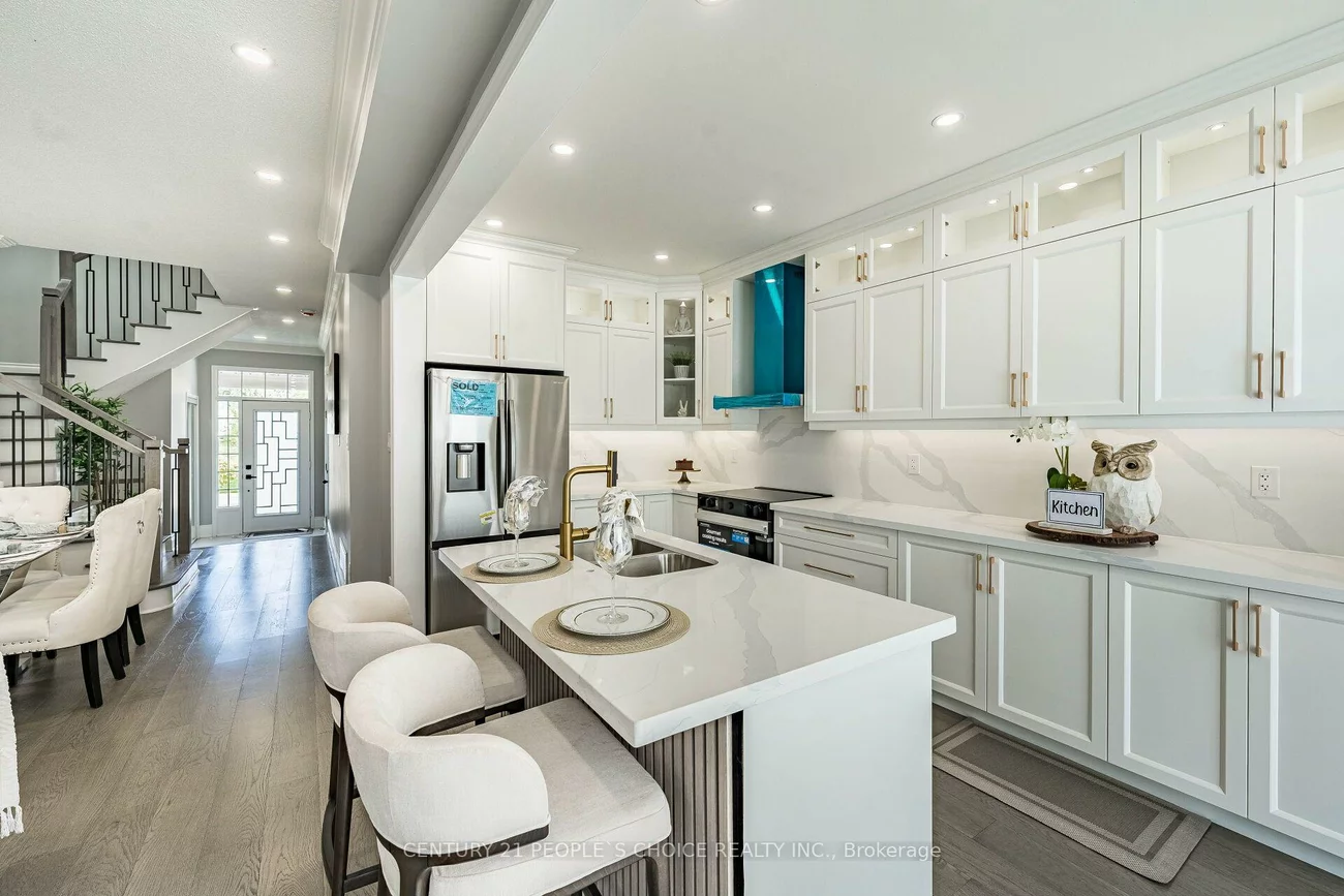 211, Wildberry, Vellore Village, Vaughan