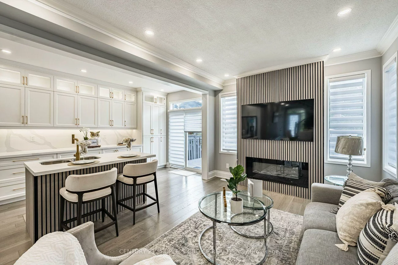 211, Wildberry, Vellore Village, Vaughan
