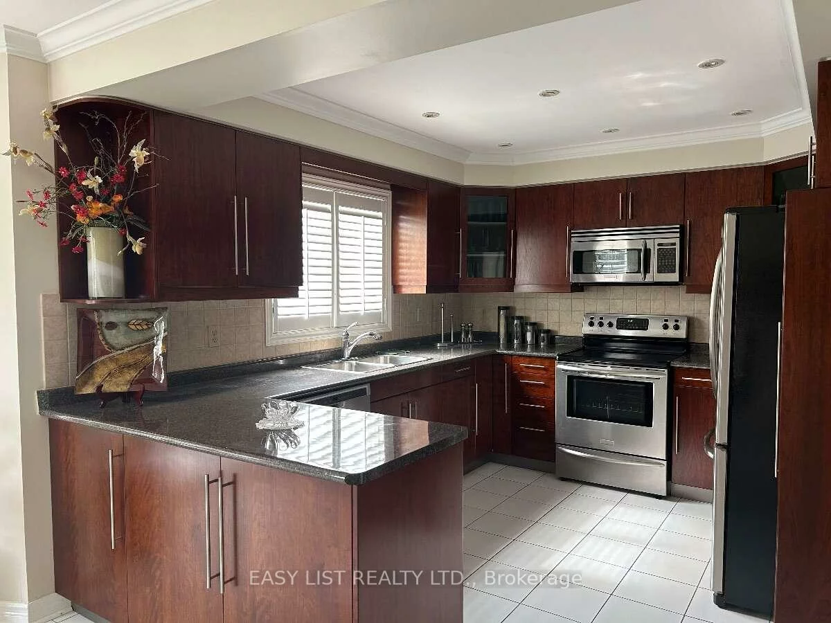 14, Gas Light, East Woodbridge, Vaughan