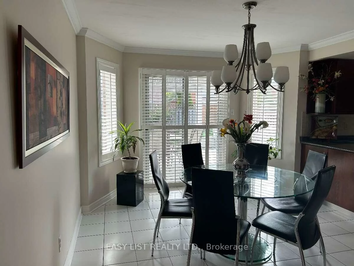 14, Gas Light, East Woodbridge, Vaughan
