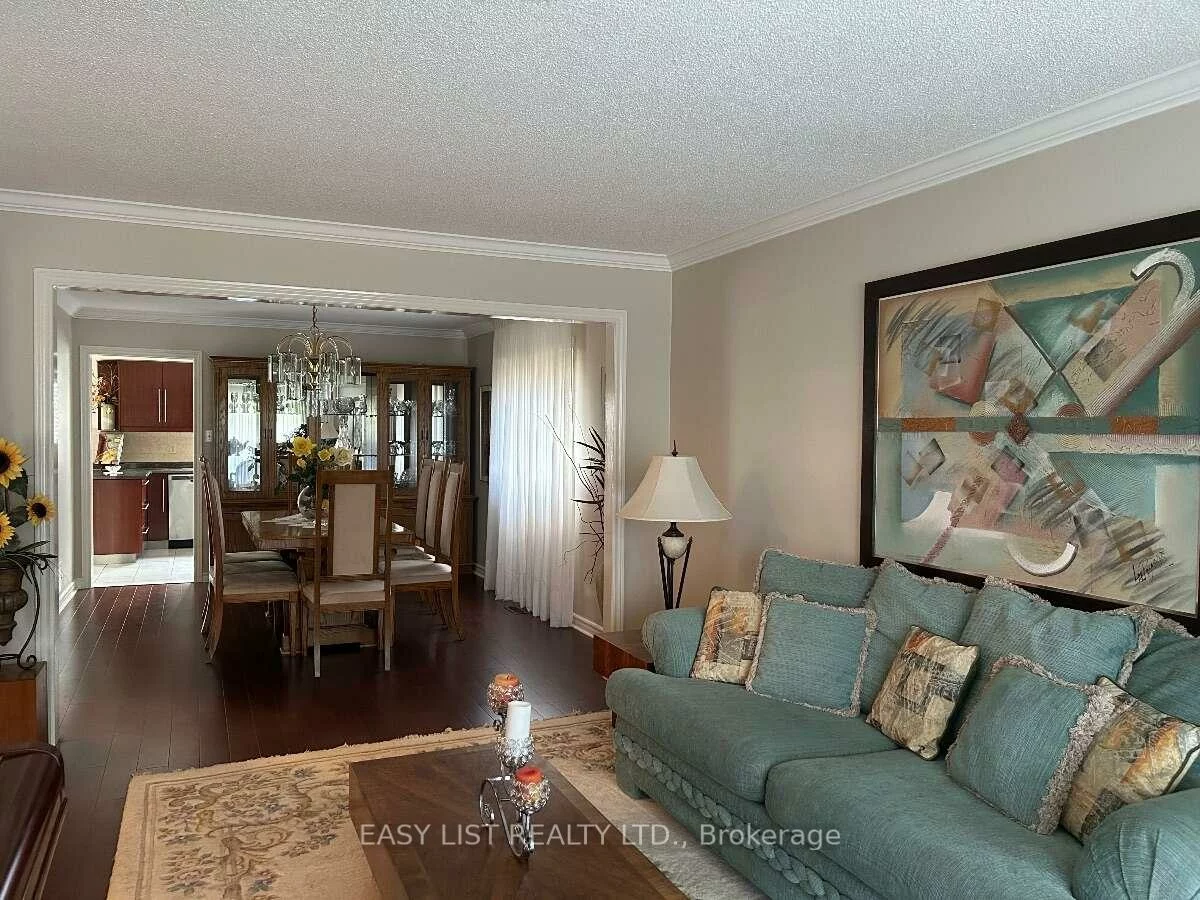 14, Gas Light, East Woodbridge, Vaughan