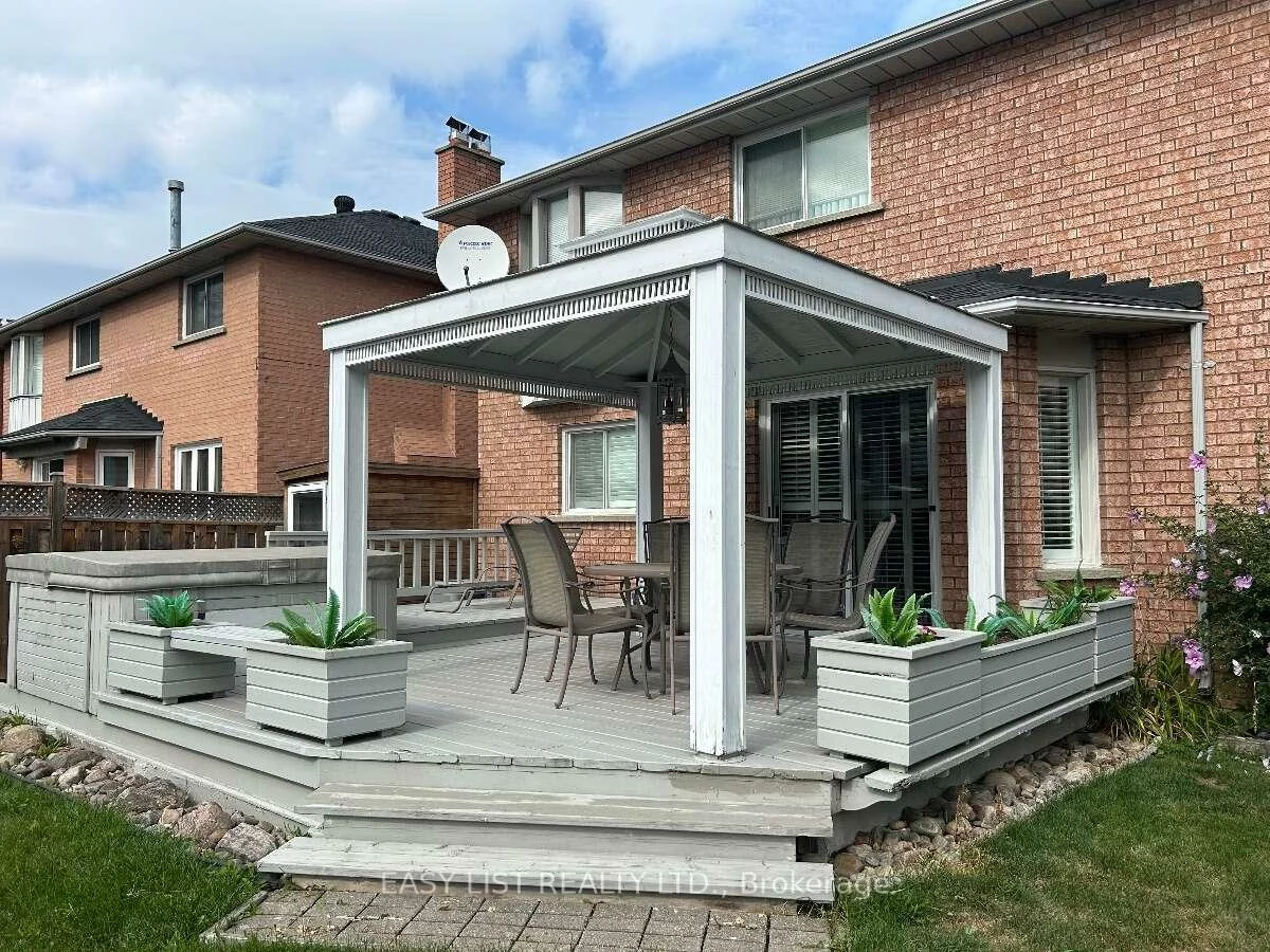14, Gas Light, East Woodbridge, Vaughan