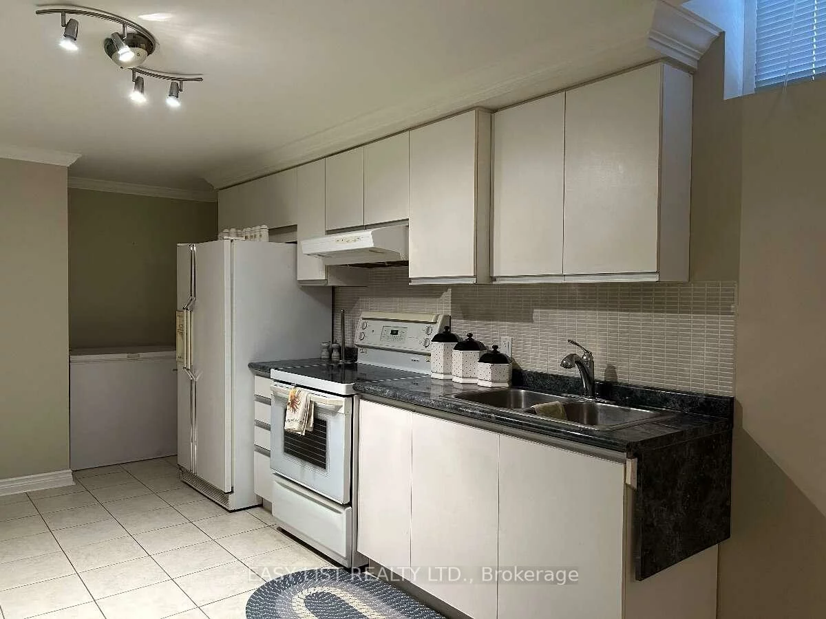 14, Gas Light, East Woodbridge, Vaughan