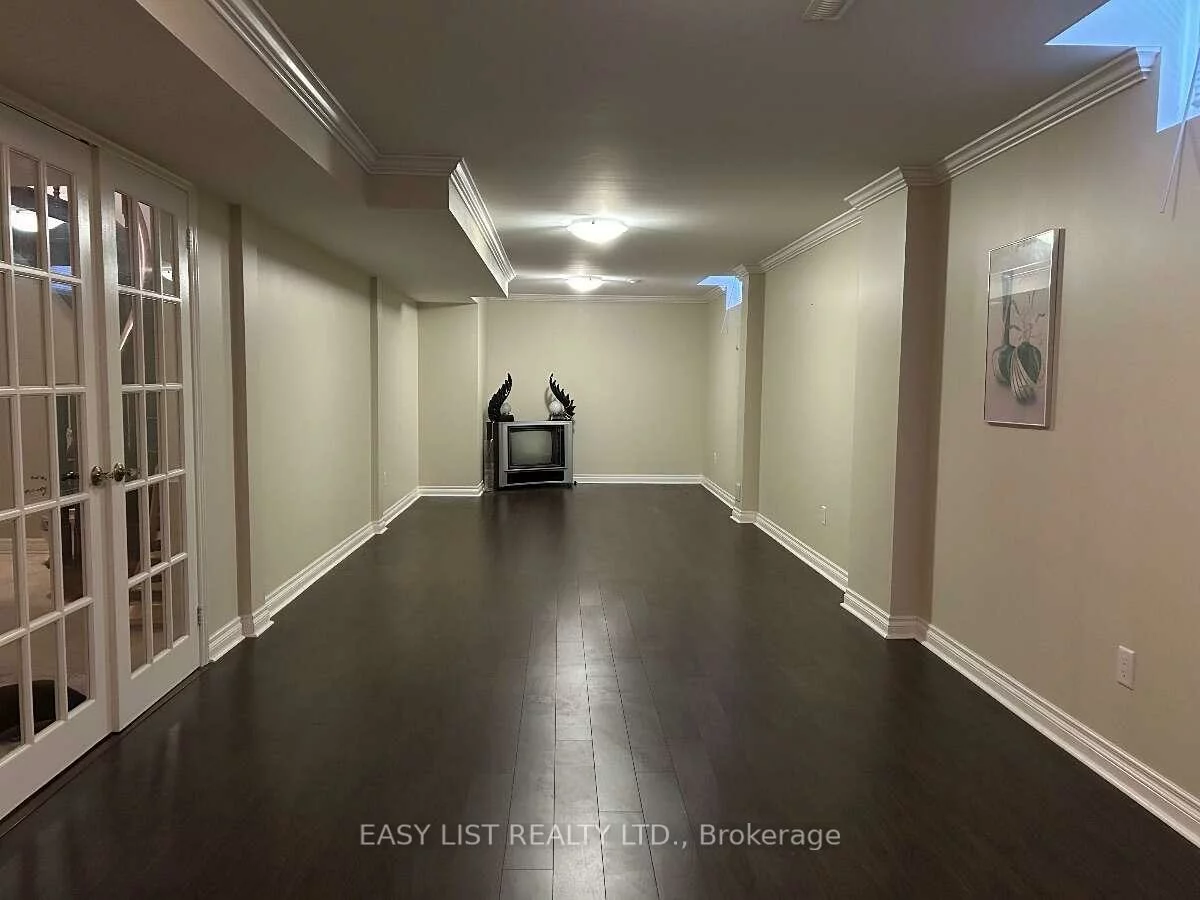 14, Gas Light, East Woodbridge, Vaughan