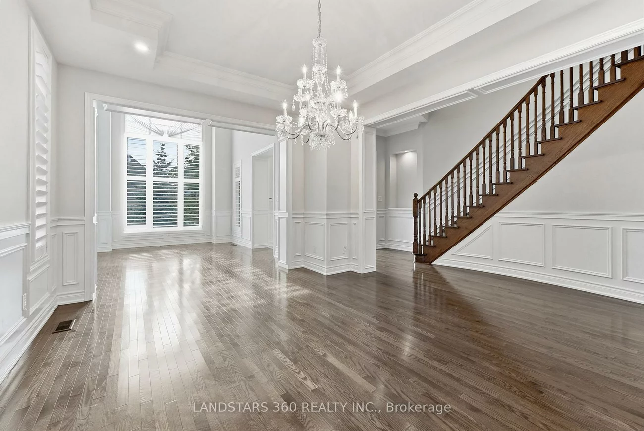 89, Hailsham, Vellore Village, Vaughan