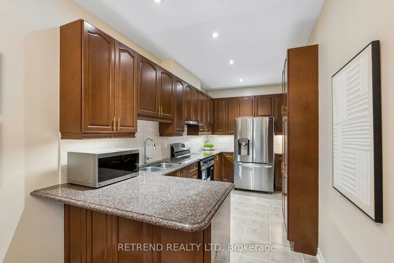 83, Southvale, Patterson, Vaughan