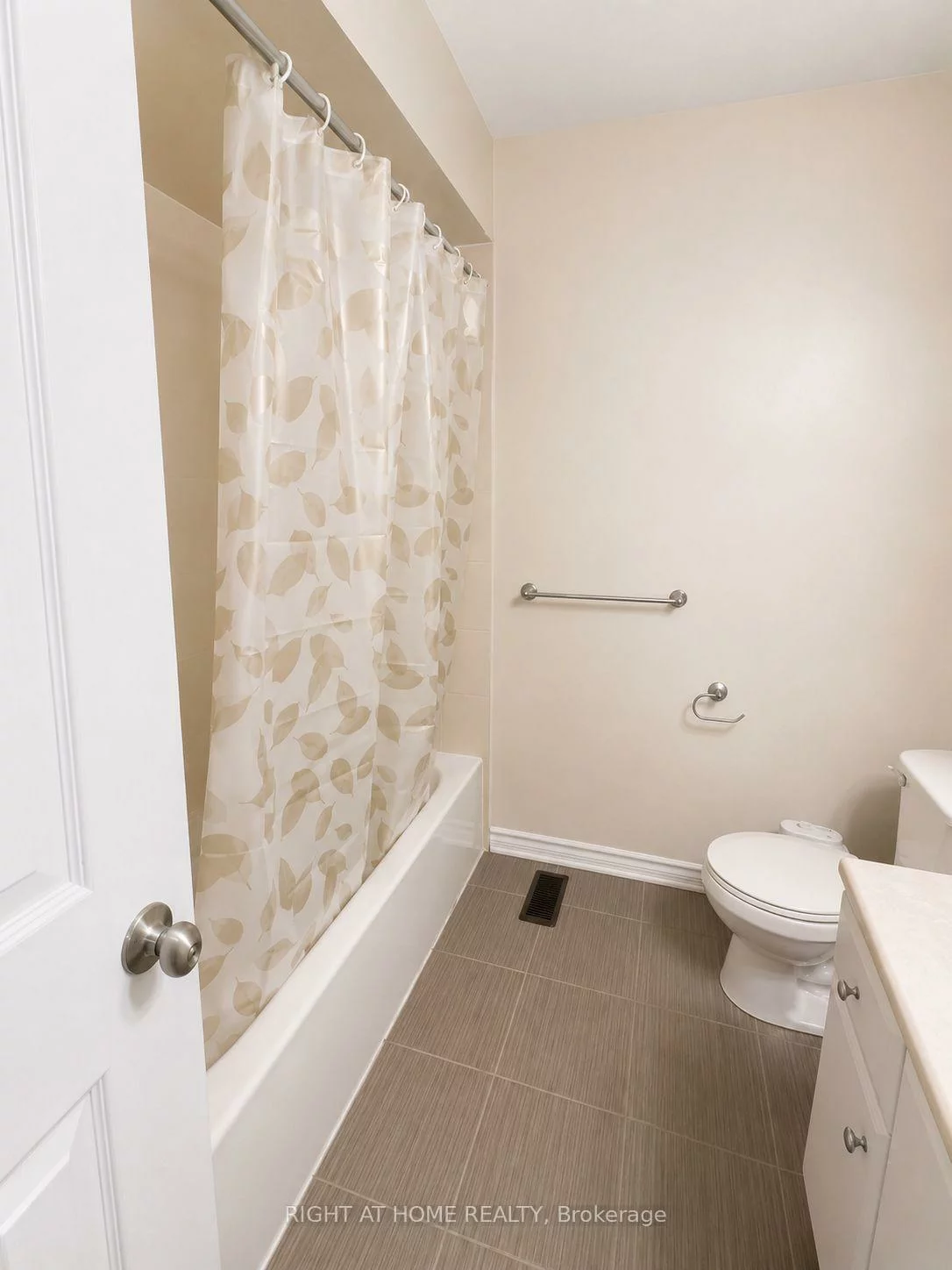 60, Zachary, Vellore Village, Vaughan