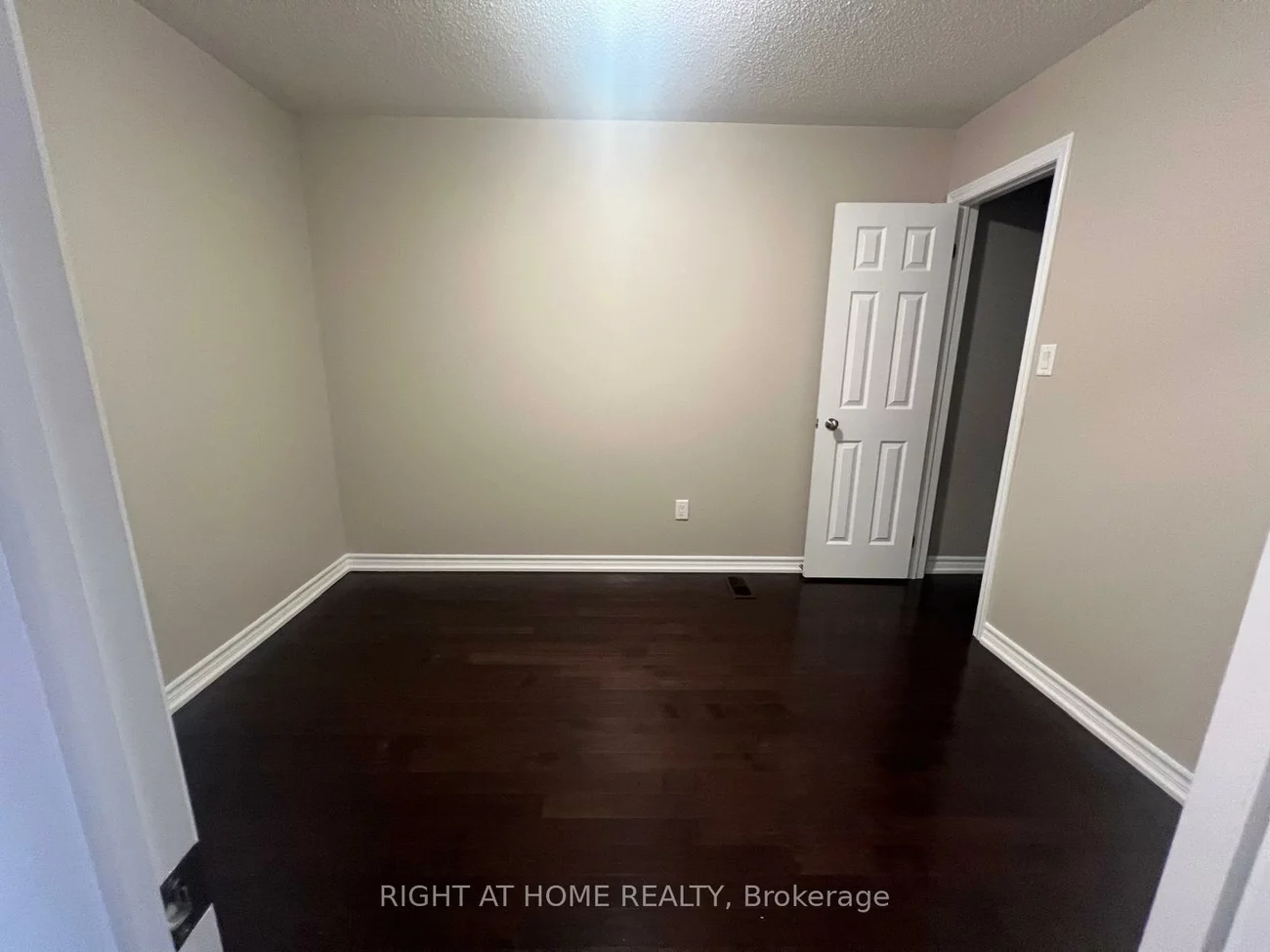 60, Zachary, Vellore Village, Vaughan