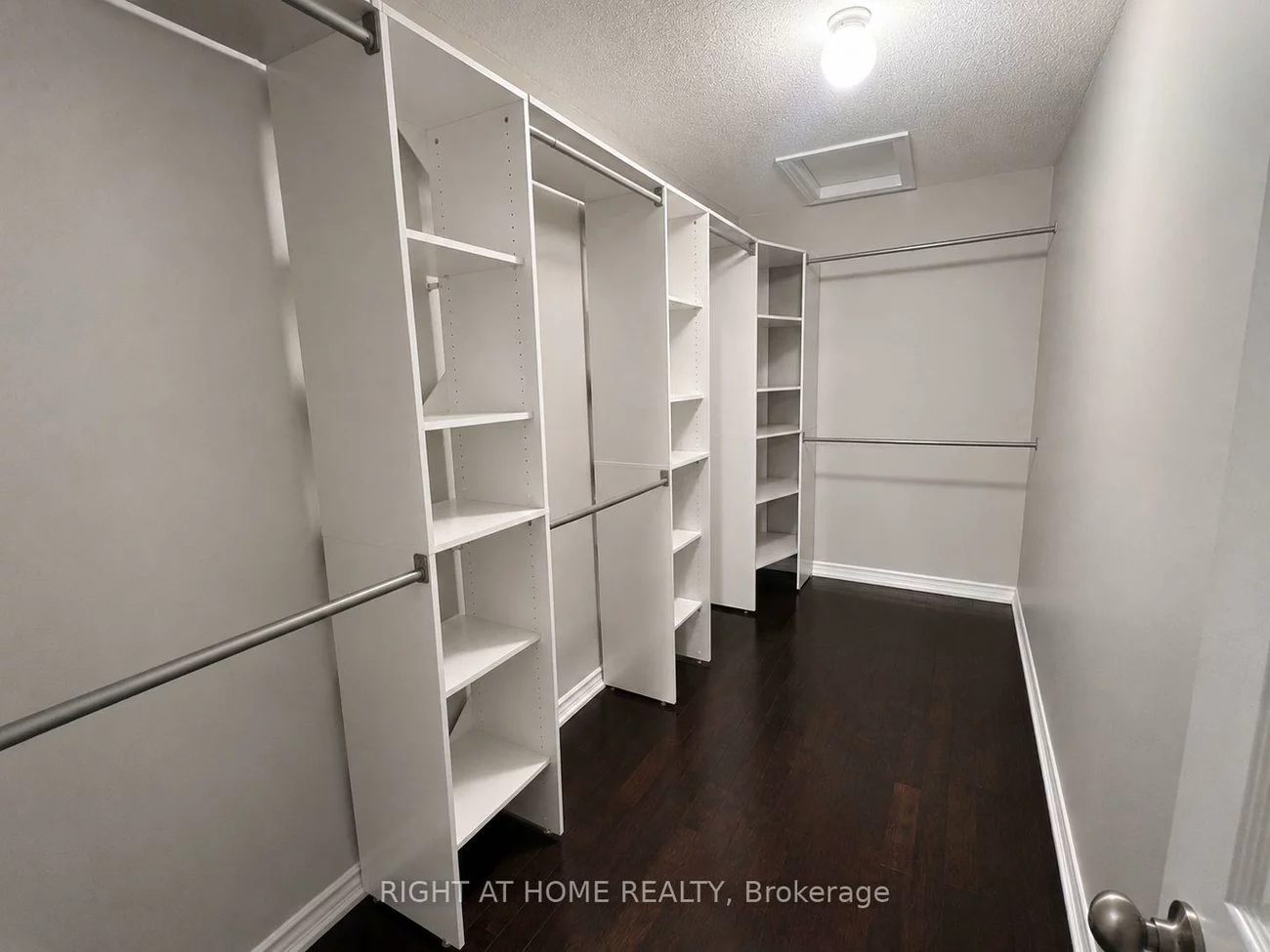 60, Zachary, Vellore Village, Vaughan