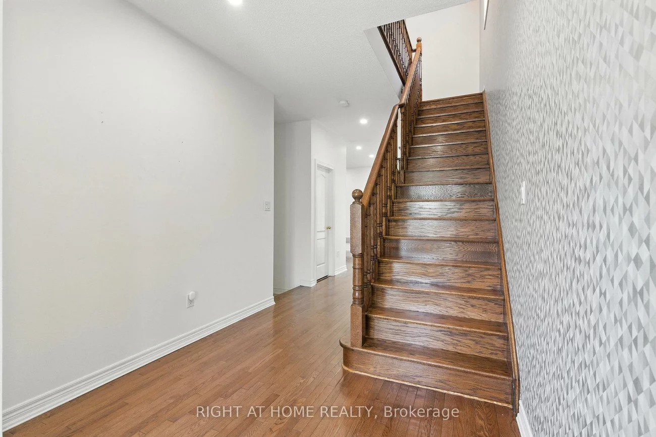 215, Canada, Vellore Village, Vaughan