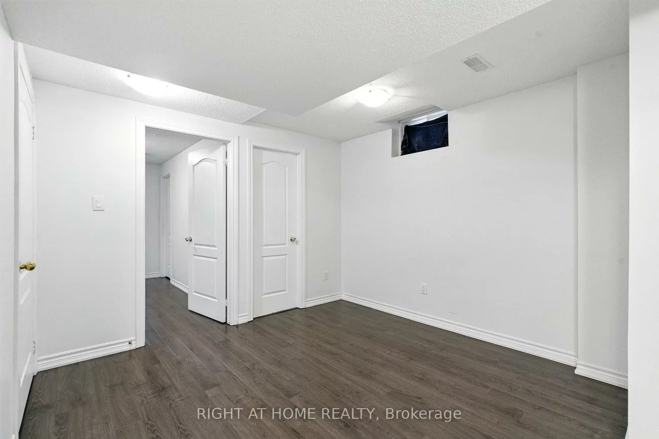 215, Canada, Vellore Village, Vaughan