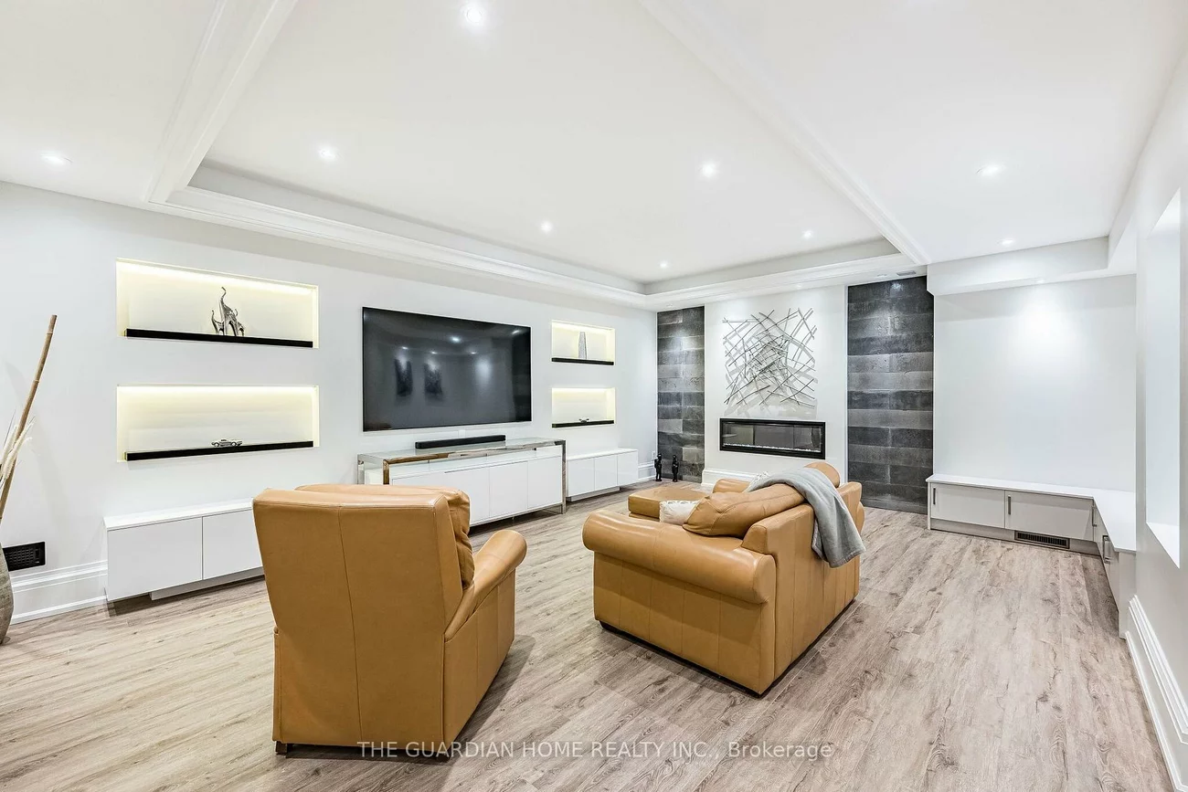 30, Tiburon, Kleinburg, Vaughan