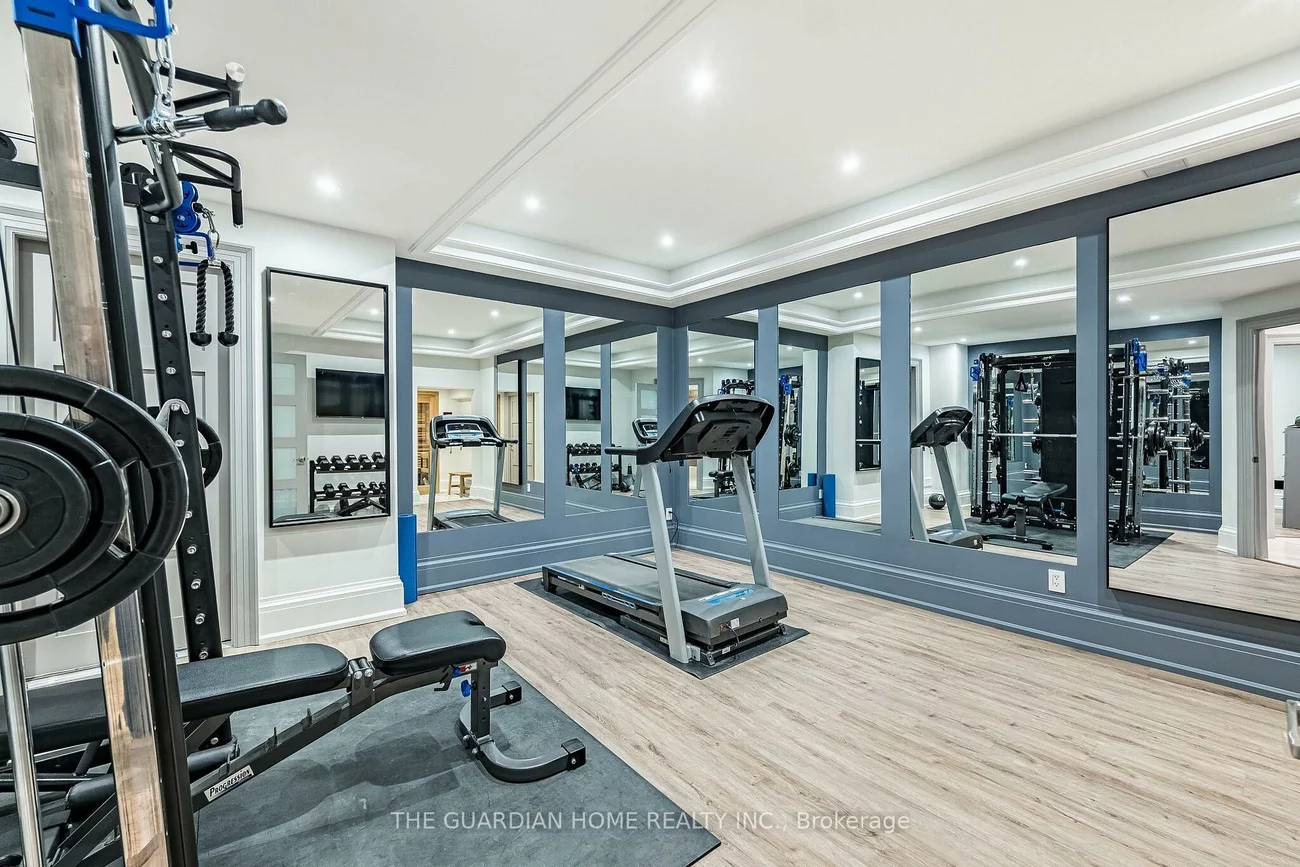 30, Tiburon, Kleinburg, Vaughan
