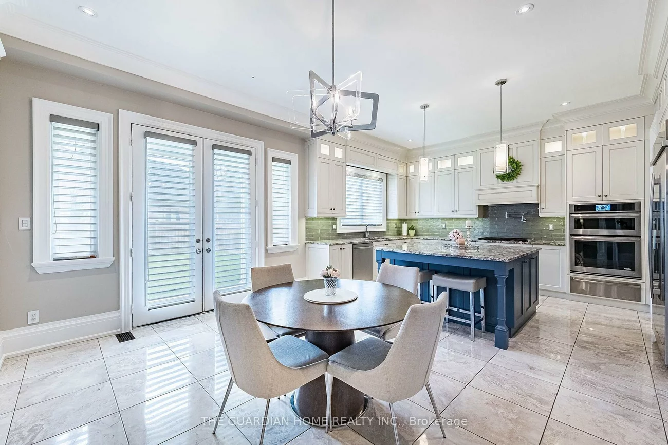 30, Tiburon, Kleinburg, Vaughan