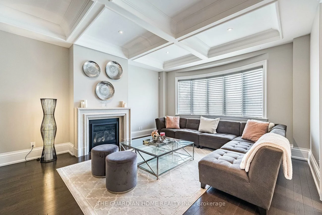 30, Tiburon, Kleinburg, Vaughan