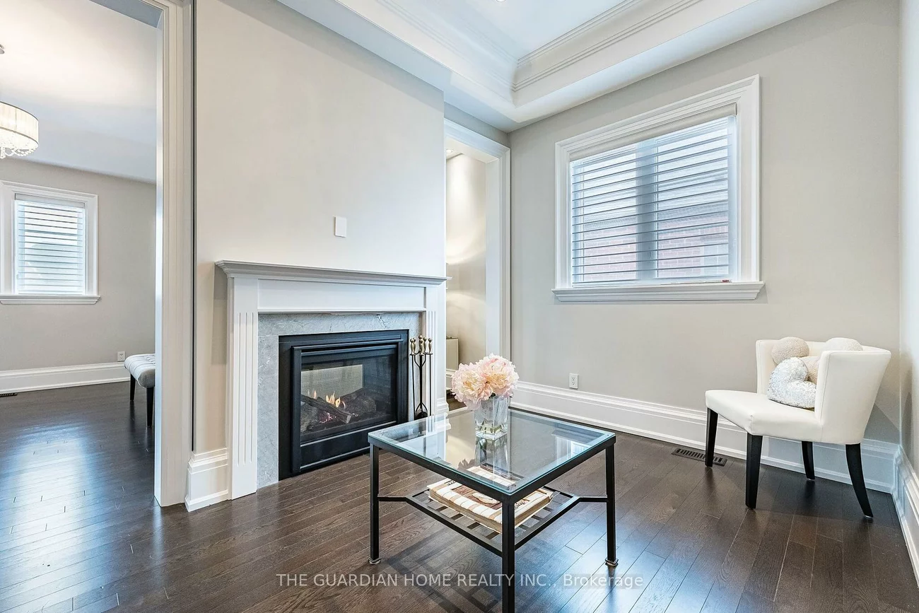 30, Tiburon, Kleinburg, Vaughan