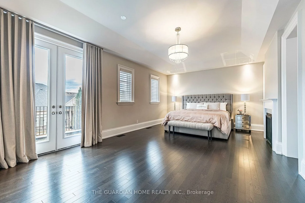 30, Tiburon, Kleinburg, Vaughan