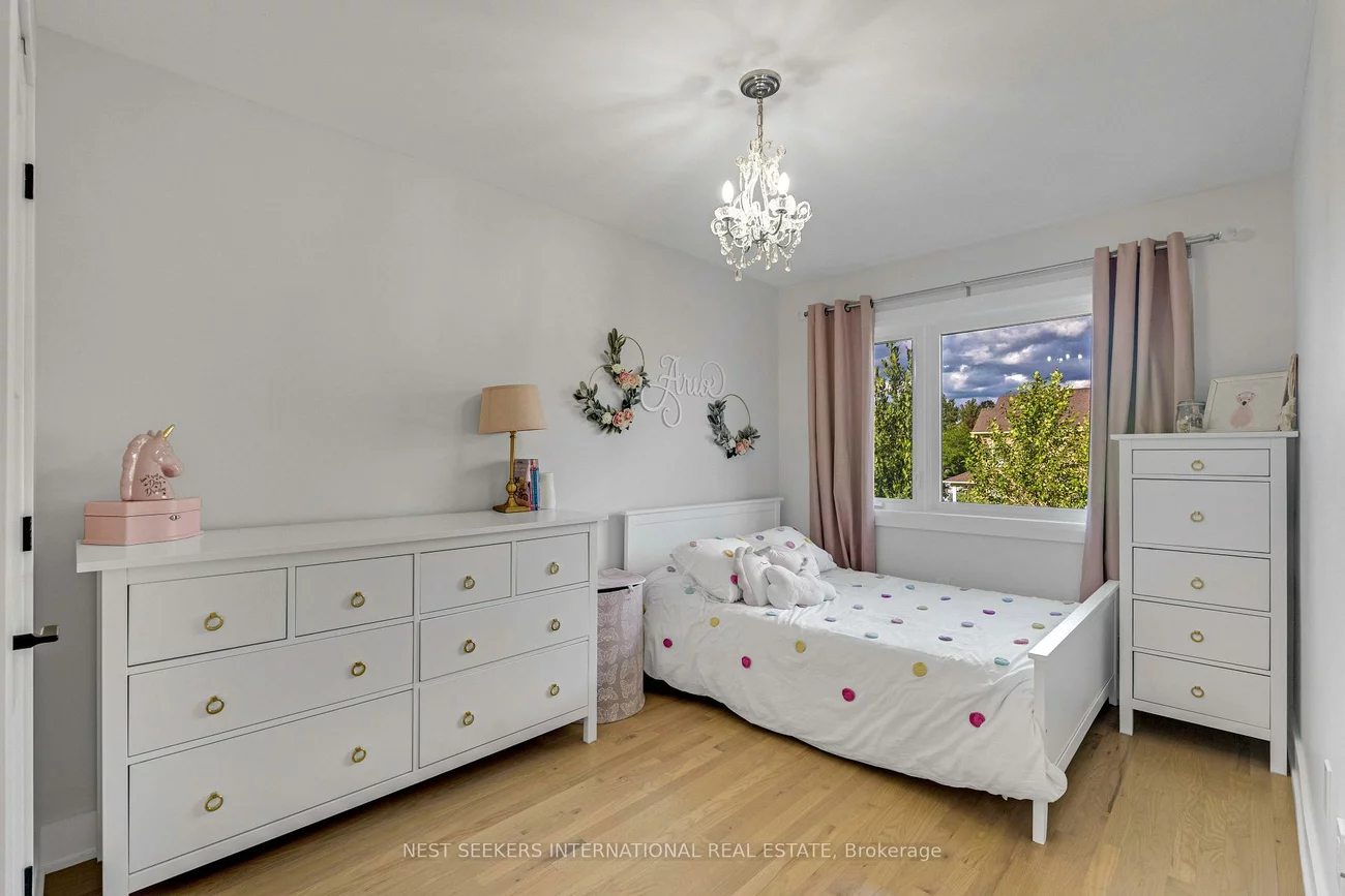 233, Venice Gate, Vellore Village, Vaughan