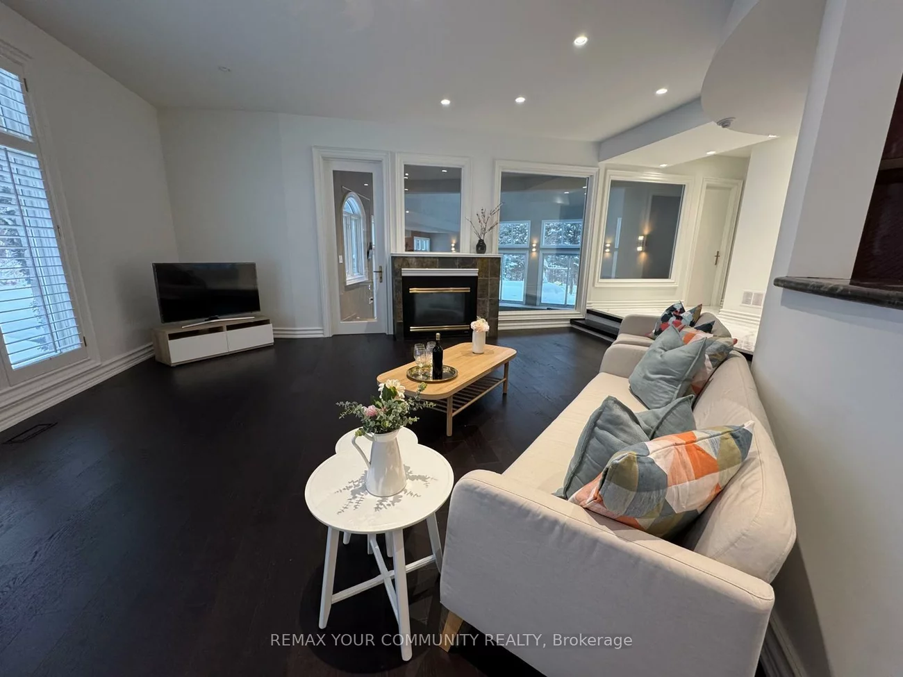 76, Silver Fox, Rural Vaughan, Vaughan