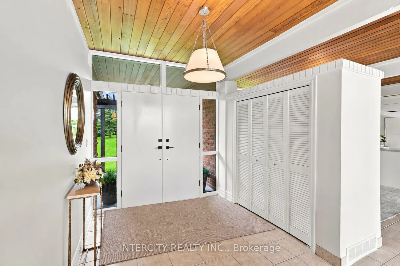 100, Ravendale, Kleinburg, Vaughan