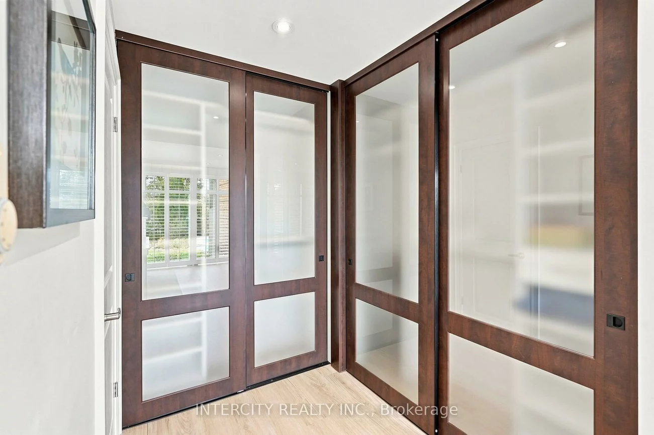 100, Ravendale, Kleinburg, Vaughan
