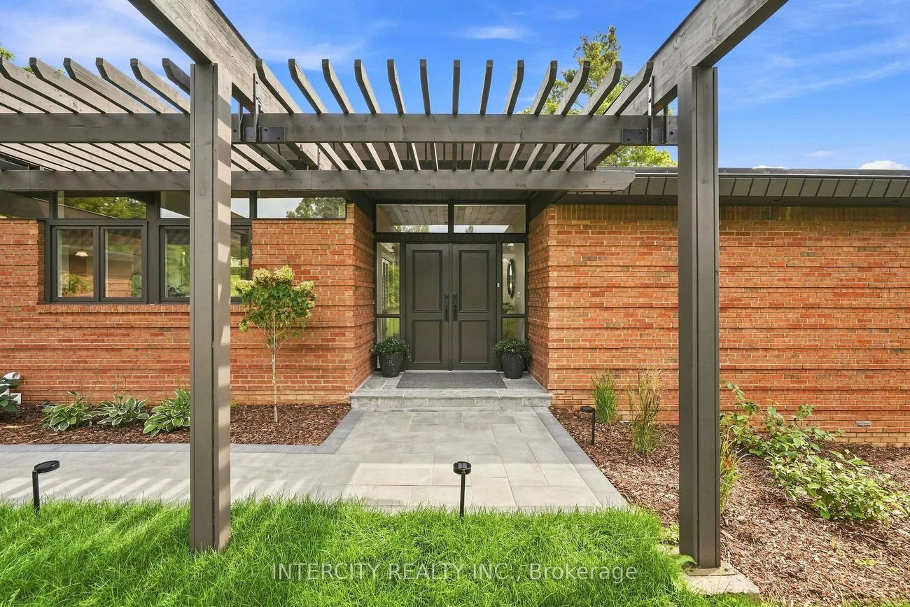 100, Ravendale, Kleinburg, Vaughan