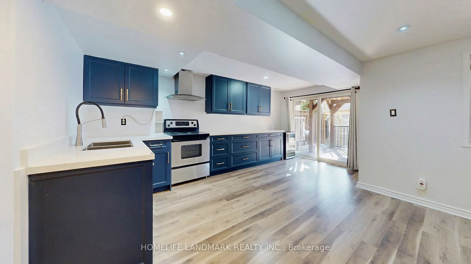 32, Arco, Maple, Vaughan