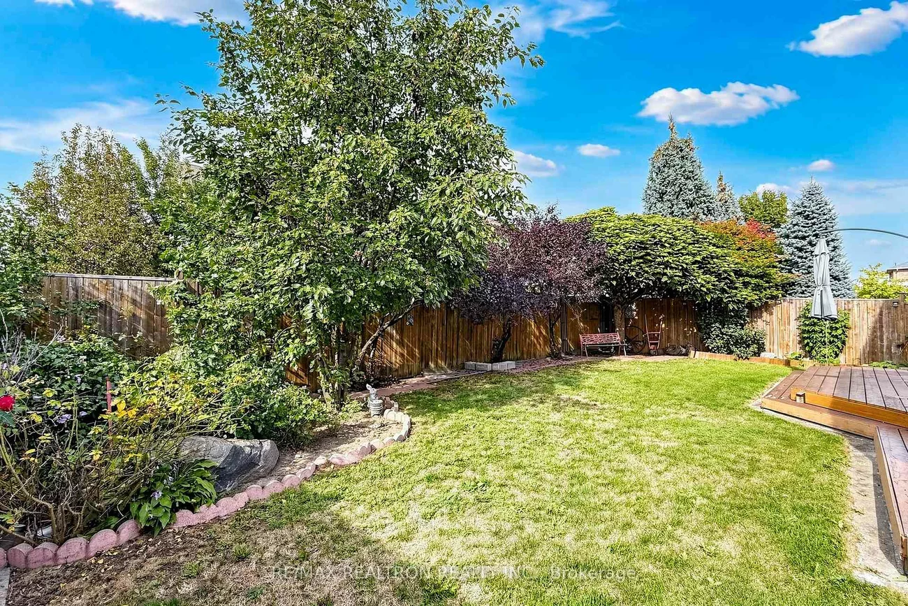 184, Ivy Glen, Patterson, Vaughan