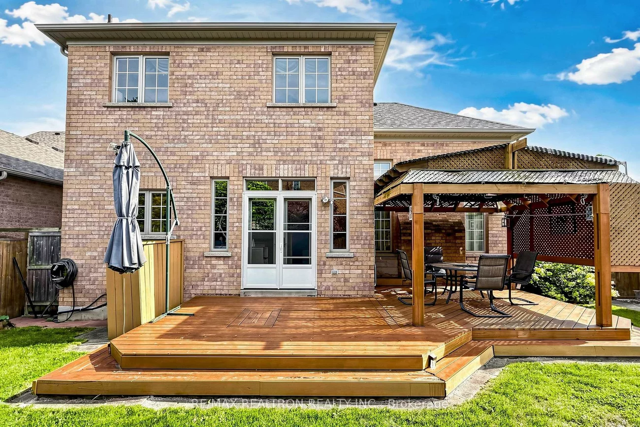 184, Ivy Glen, Patterson, Vaughan
