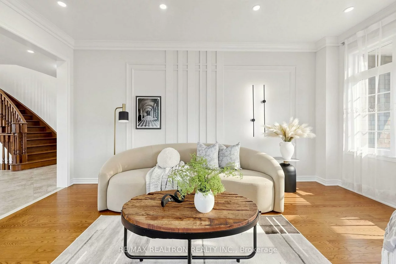 184, Ivy Glen, Patterson, Vaughan