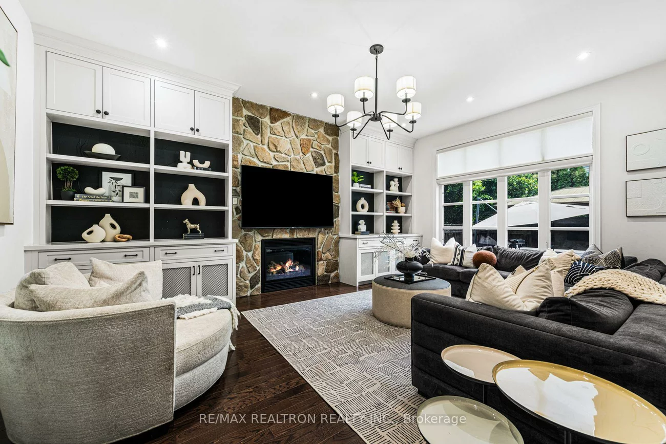 95, Woodvalley, Patterson, Vaughan