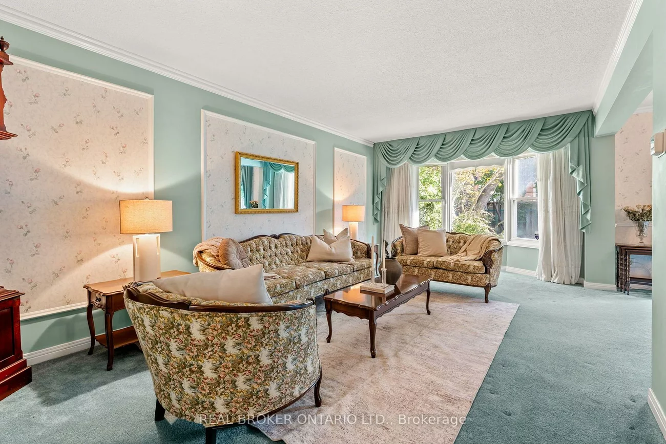 37, Jessica, Crestwood-Springfarm-Yorkhill, Vaughan