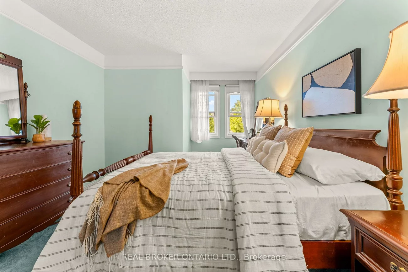 37, Jessica, Crestwood-Springfarm-Yorkhill, Vaughan