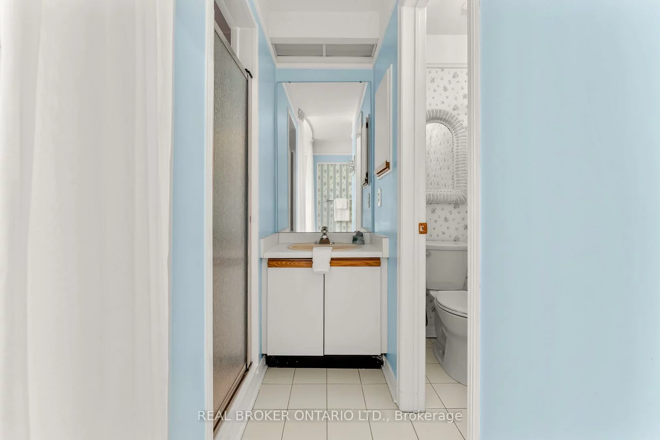 37, Jessica, Crestwood-Springfarm-Yorkhill, Vaughan