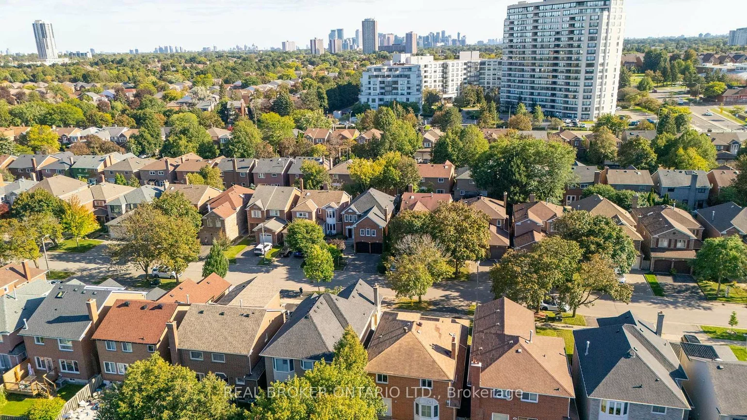 37, Jessica, Crestwood-Springfarm-Yorkhill, Vaughan