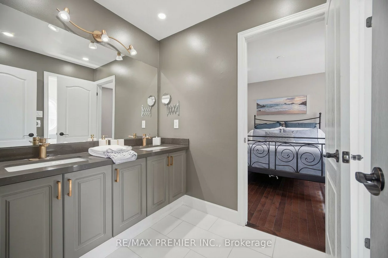 127, Ozner, Vellore Village, Vaughan