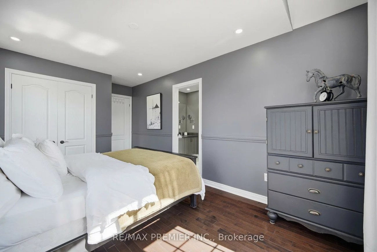 127, Ozner, Vellore Village, Vaughan
