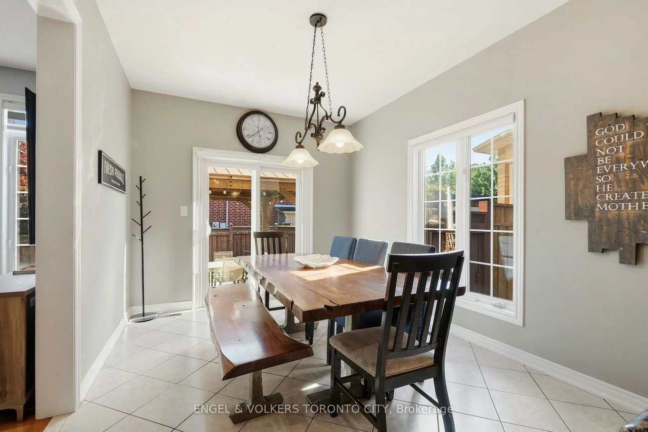 311, Maria Antonia, Vellore Village, Vaughan